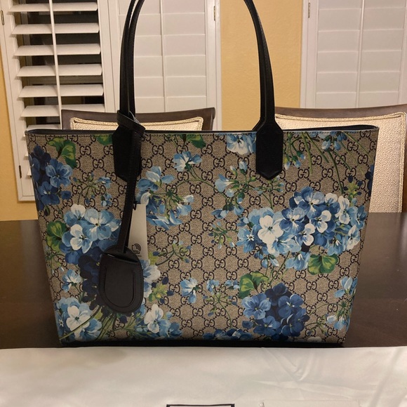 New Gucci Blooms GG Reversible Tote Bag Large - Picture 2 of 11